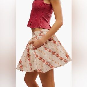 Free People NWT Gaia Floral Cotton Miniskirt in the Ivory Combo Size XL